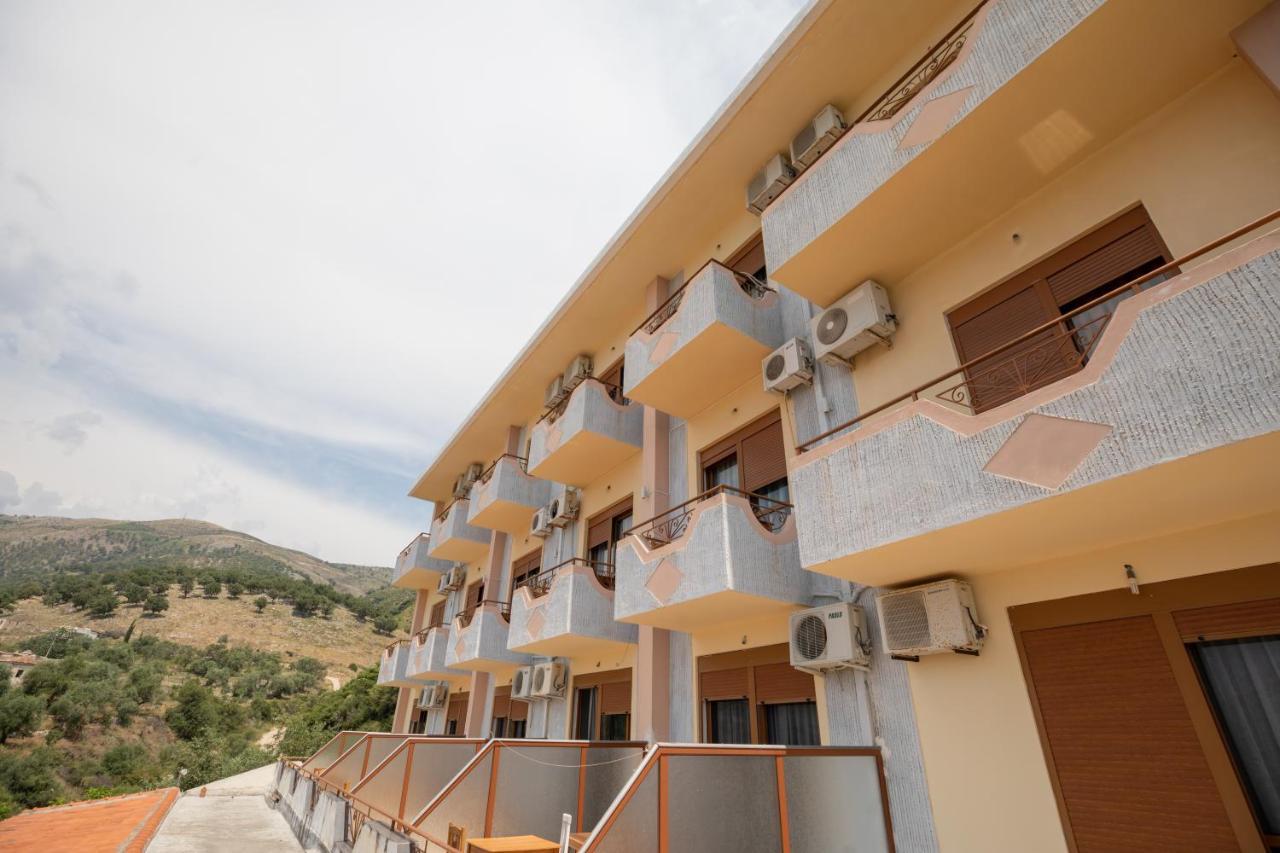 Hotel Panorama Химара Экстерьер фото