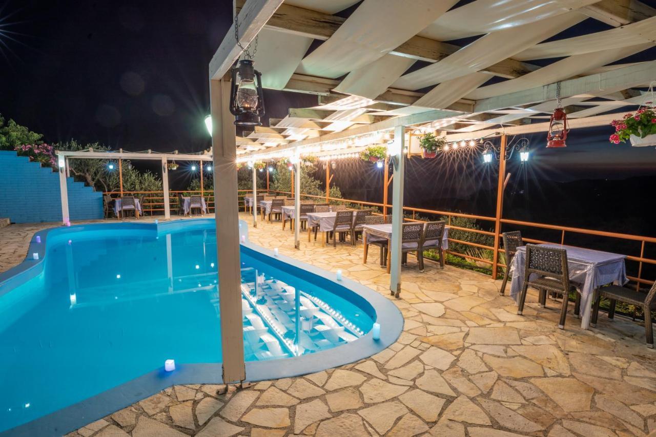 Hotel Panorama Химара Экстерьер фото